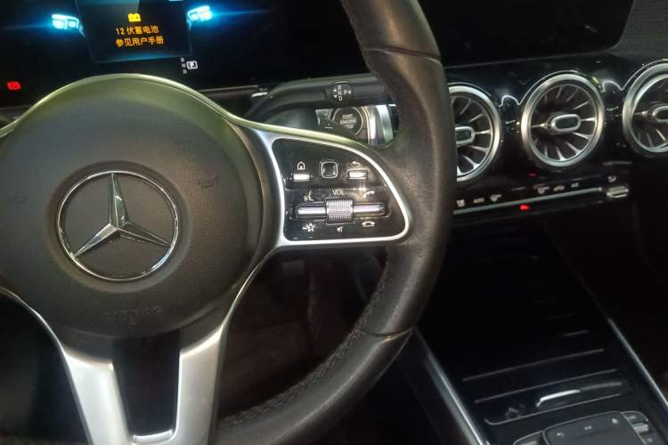 Used Mercedes-Benz GLB 2020 Updated GLB 200 Dynamic Edition
