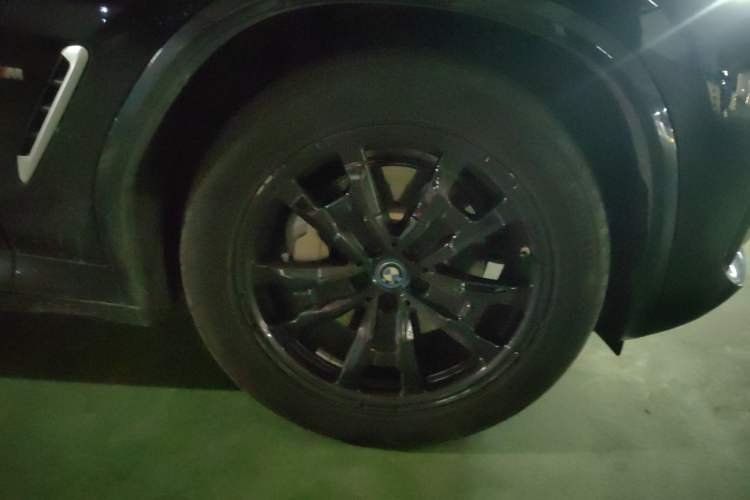 Used BMW iX3 2022 Updated Leading Version Right Front Wheel Hub