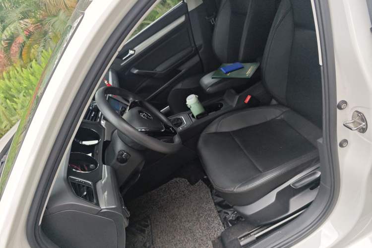 Used Volkswagen Lamando 2018 230TSI DSG Fashion Edition Left Front Seat