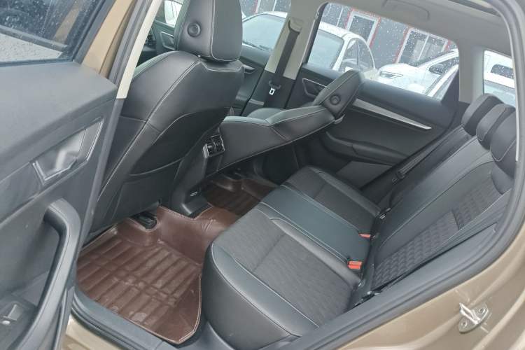 Used Skoda Karoq 2019 TSI280 Smart Drive Elite Edition China V Standard Left Rear Seat