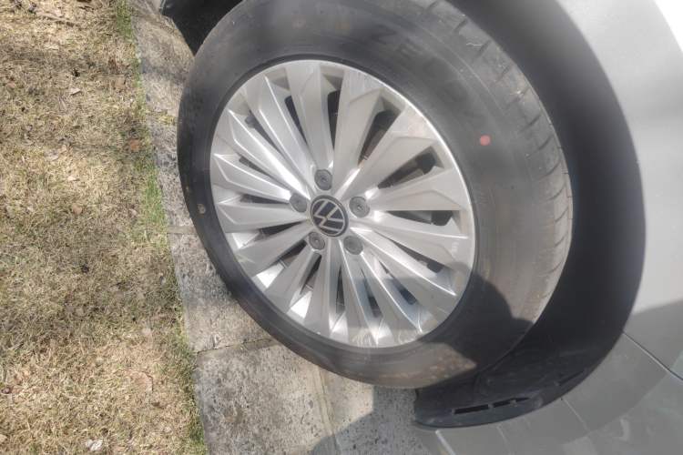 Used Volkswagen Lavida 2021 1.5L Automatic Comfort Edition
