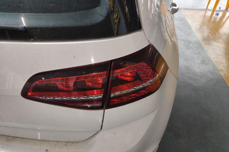 Used Volkswagen Golf 2016 1.4TSI Automatic R-Line