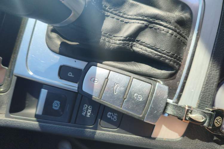 Used Volkswagen Magotan 2016 1.8TSI Smart Enjoyment Leading Model Vehicle Key