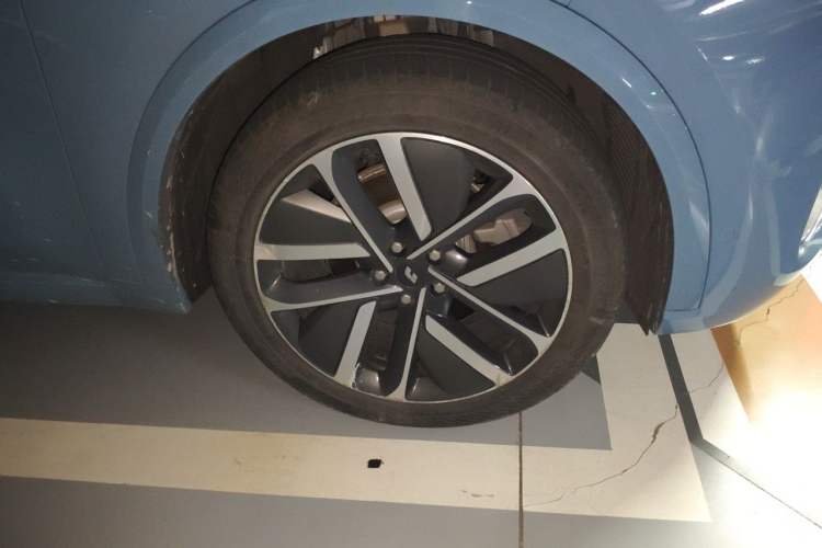 Used Li Auto L9 2022 Max model
