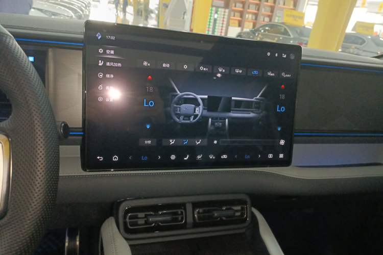 Used Formula Leopard 5 2023 Explore Edition Audio And AC Panel