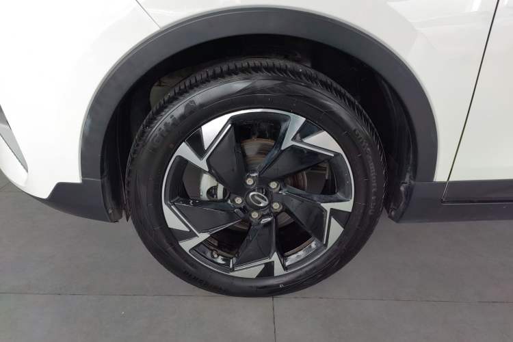 Used GAC Trumpchi GS3 2022 POWER 270T Automatic Luxury Edition Left Front Wheel Hub