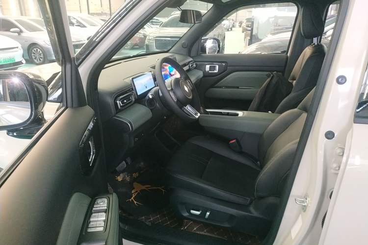 Used Baojun Spark EUV 2026 Model 401km Flagship Edition
