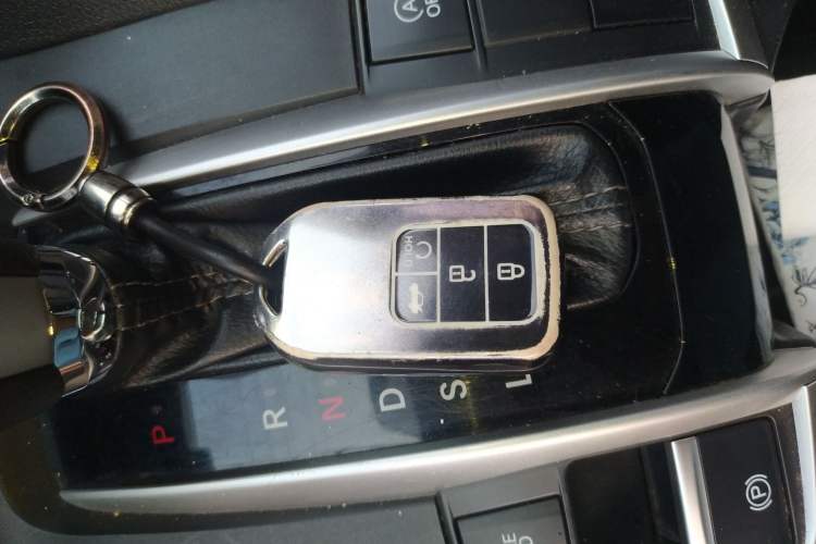 Used Honda Civic 2016 220TURBO CVT Luxury Edition
