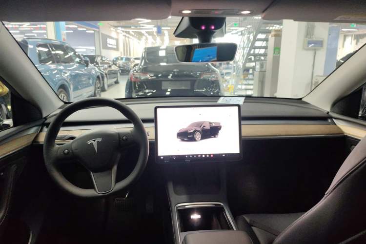 Used Tesla Model Y 2022 Rear-Wheel-Drive Version
