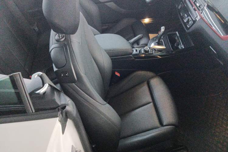 Used BMW 2 Series 2019 225i Convertible Coupe Sports Design Package