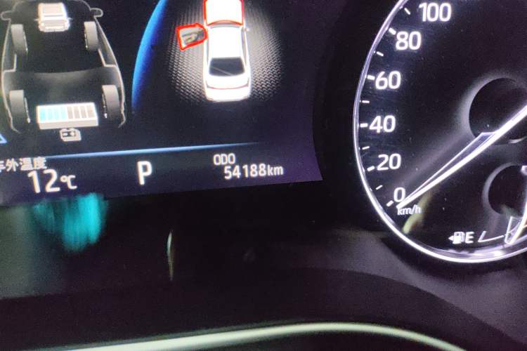 Used Toyota Avalon 2019 Dual-Engine 2.5L XLE Prestige Version China VI Standard