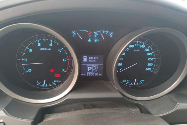 Used Toyota Land Cruiser  Instrument Cluster