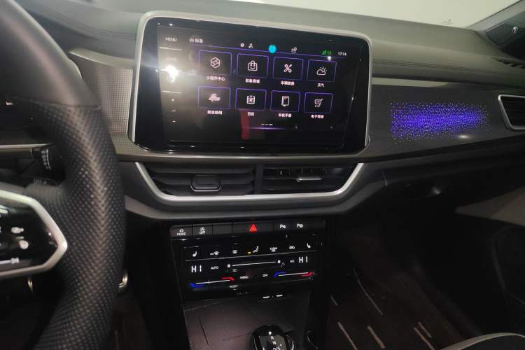 Used Volkswagen T-ROC 2023 300TSI DSG Two-Wheel Drive Starlight Edition