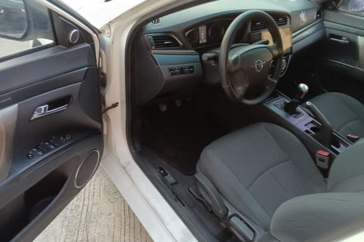 Used Haima M6 2016 1.6L Manual Comfort Model