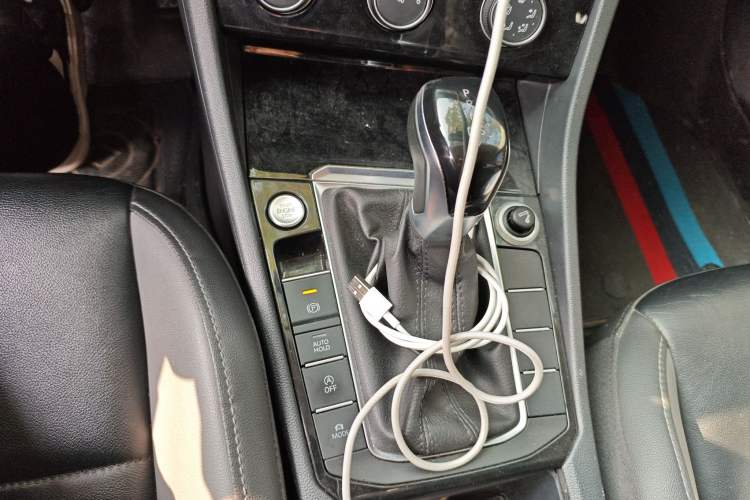 Used Volkswagen Sagitar 2019 200TSI DSG Comfort Version China VI Standard Gear Lever