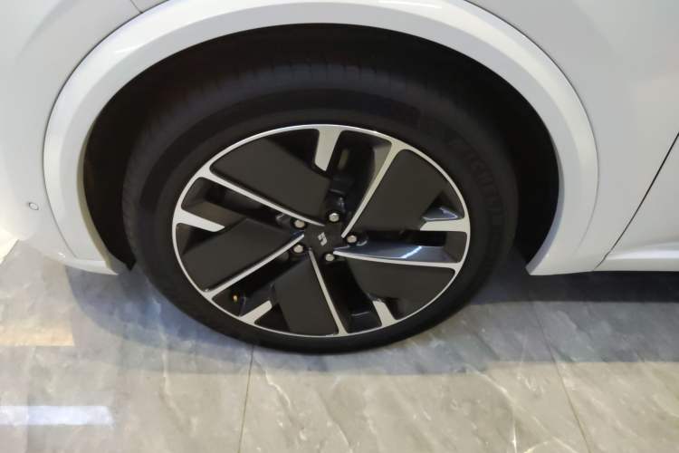 Used Li Auto L8 2025 Ultra Smart Refreshed Edition
