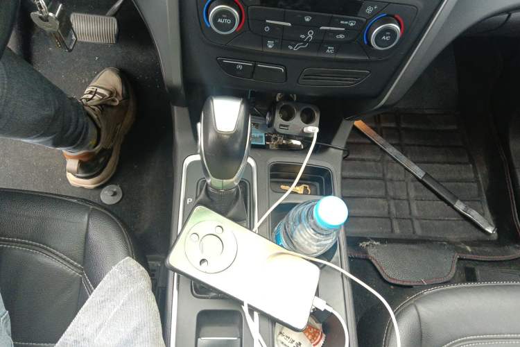 Used Ford Kuga 2018 EcoBoost 180 Two-Wheel-Drive Platinum Edition
