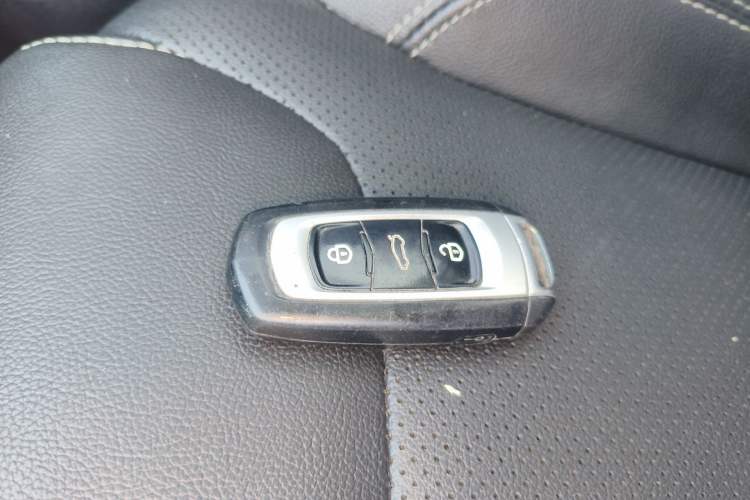 Used Geely Auto Vision X3 2017 1.5L Automatic Luxury Model Vehicle Key