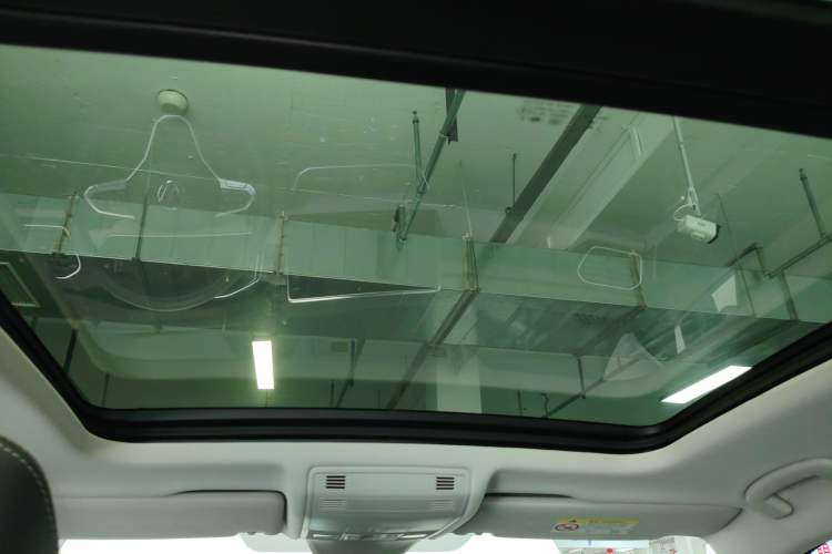 Used Volkswagen Tayron 2023 280TSI Two-Wheel-Drive Luxury Plus Advanced Version Headliner