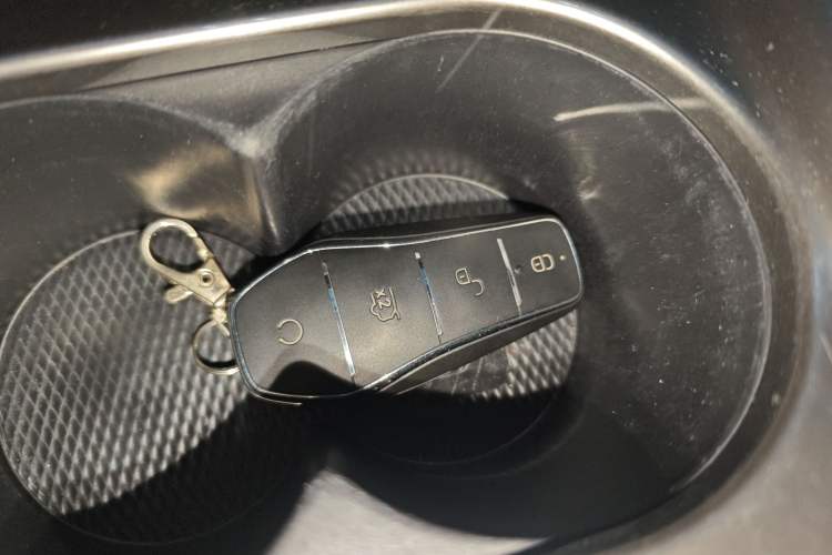 Used BYD Dolphin 2023 420 km Free Version
