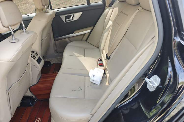 Used Mercedes-Benz GLK-Class 2011 GLK 300 4MATIC Dynamic Model