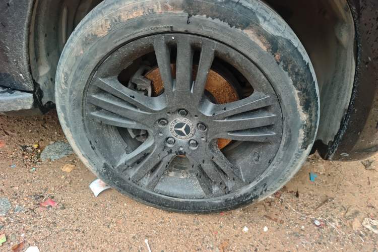 Used Mercedes-Benz GLK-Class 2013 GLK 300 4MATIC Fashion Model Right Front Wheel Hub