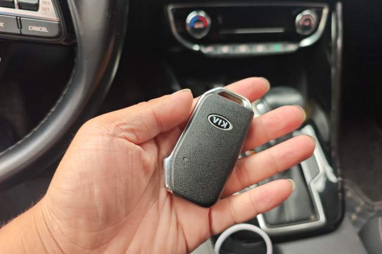 Used Kia Sportage R 2018 2.0L Automatic Smart Luxury Version China V Standard Vehicle Key