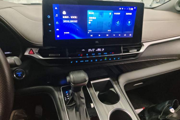 Used Toyota Sienna 2021 2.5L Hybrid Platinum Edition