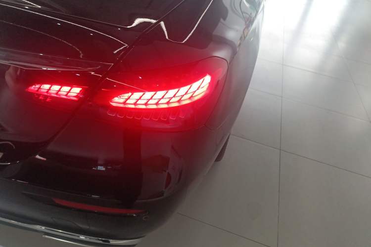 Used Mercedes-Benz E-Class 2022 Second Facelift E 260 L