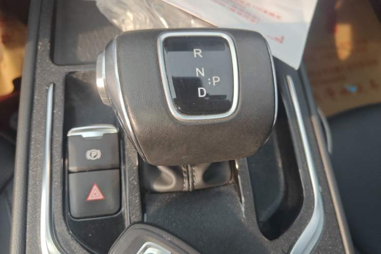 Used Hongqi E-QM5 2022 431 km Charge & Enjoy Edition