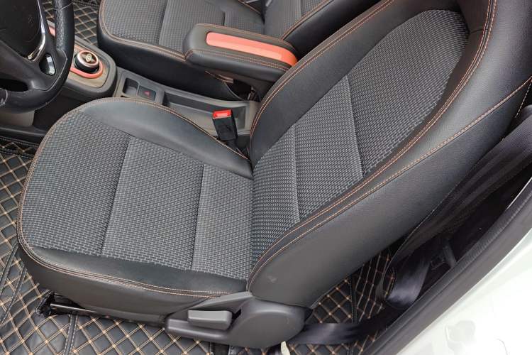 Used Chery QQ Little Ant 2019 4-Seater Smart Edition 35 kWh Left Front Seat