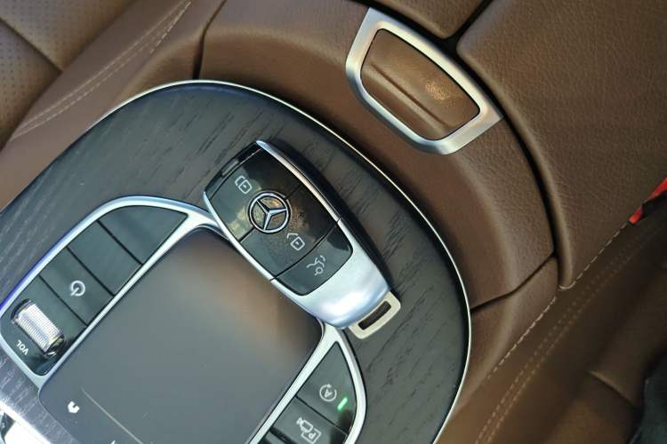 Used Mercedes-Benz E-Class 2023 Restyled E 300 L Sporty and Stylish Edition