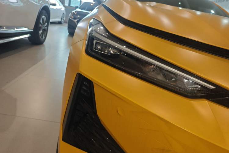 Used Changan UNI-V 2024 1.5T Prestige Edition
