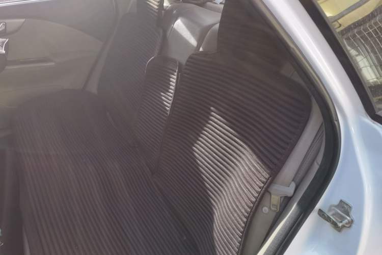 Used Buick Excelle 2015 1.5L Automatic Classic Model
