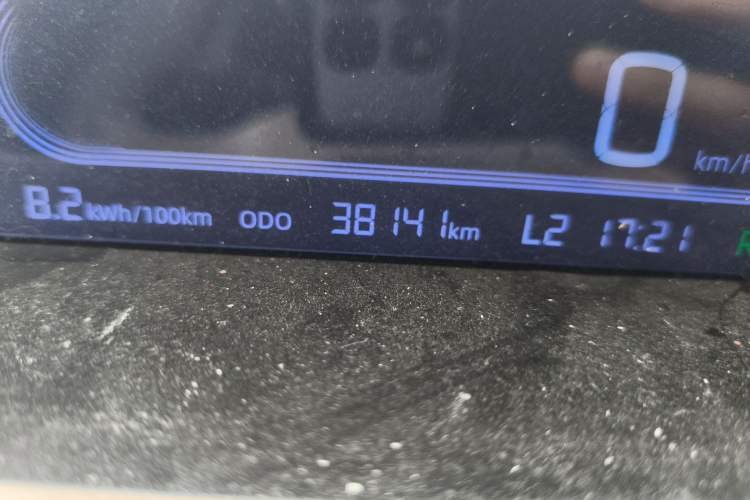 Used Geely Galaxy Panda 2023 Panda Mini 200km Endurance Bear Odometer Close Up