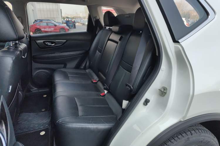 Used Nissan X-Trail 2017 2.0L CVT Comfort Edition 2WD
