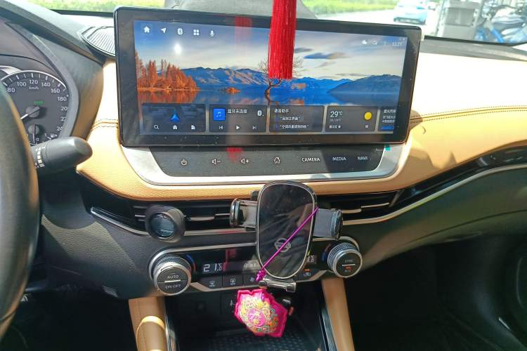 Used Nissan Sylphy 2022 Electric-Drive e-POWER Ultra-Luxury Version Audio And AC Panel