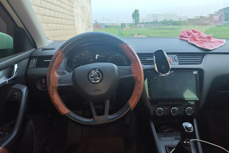 Used Skoda Octavia 2018 1.6L Manual Standard Edition