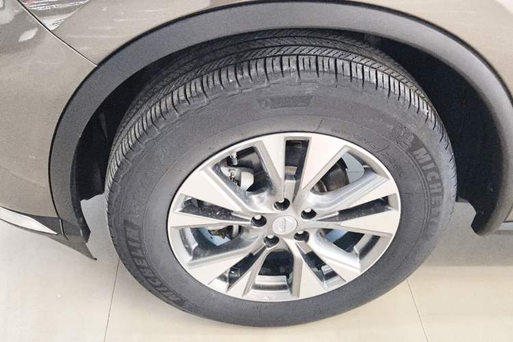 Used Nissan Murano 2019 2.5L XL Two-Wheel Drive Smart Connect Luxury Edition China VI Standard