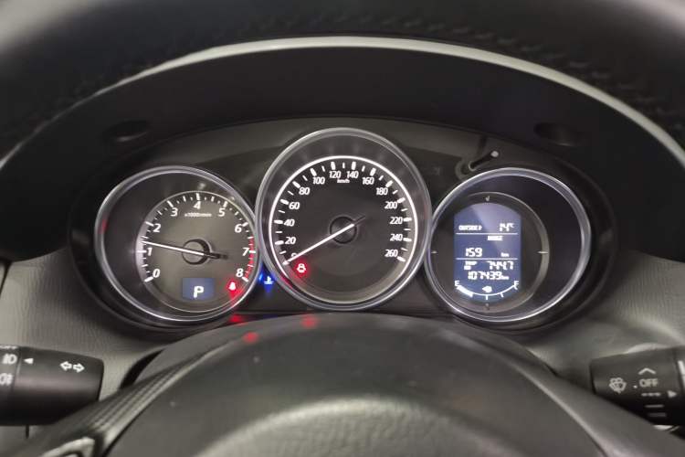 Used Mazda CX-5 2015 2.0L Automatic Two-Wheel Drive Urban Version
