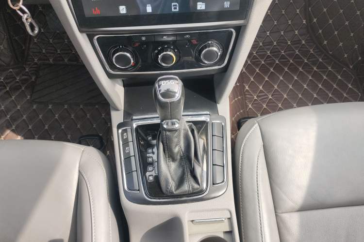 Used Skoda Superb 2013 1.4 TSI DSG Prestige Edition
