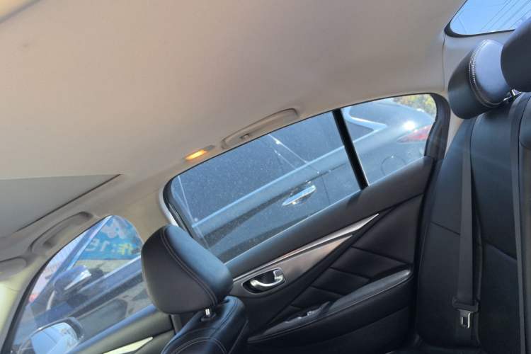 Used Infiniti Q50 2014 3.7L Comfort Edition
