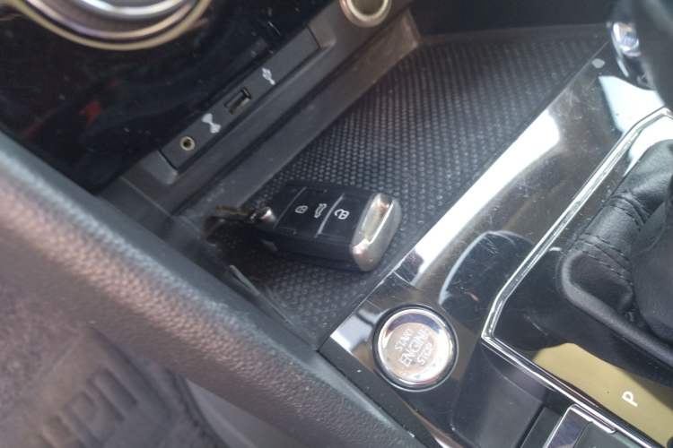 Used Volkswagen Tiguan L 2018 330TSI Automatic Two-Wheel Drive Luxury Edition