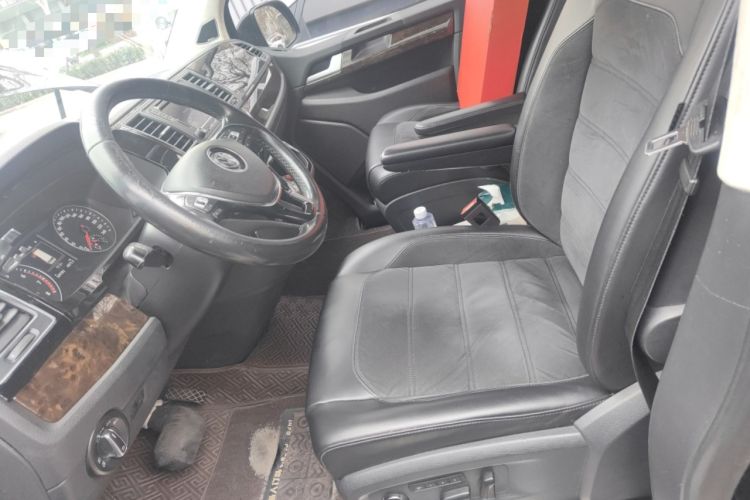 Used Volkswagen Multivan 2018 2.0 TSI 4x4 Prestige Edition 7-Seater Left Front Seat