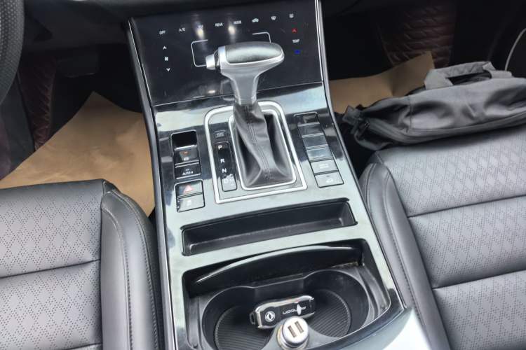 Used Dongfeng Fengon ix7 2020 2.0 TGDI Automatic Two-Wheel Drive Urban Luxury Edition