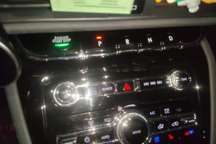 Used Lincoln Corsair 2021 2.0T Two-Wheel Drive Deluxe Edition Gear Lever