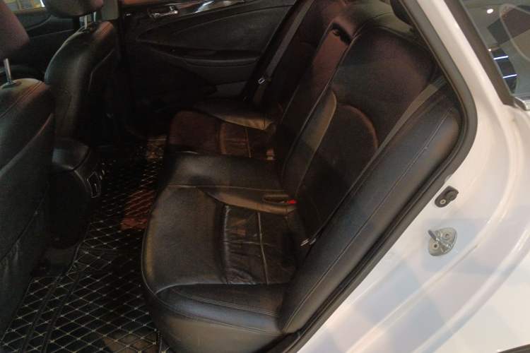 Used Hyundai Sonata 2014 2.0L Automatic Luxury Edition