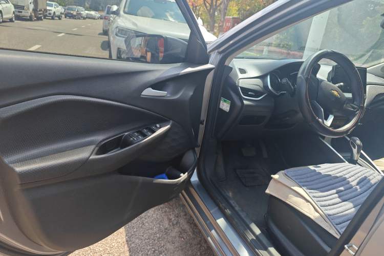 Used Chevrolet Cavalier 2021 325T Automatic Enjoyment Edition Driver Seat