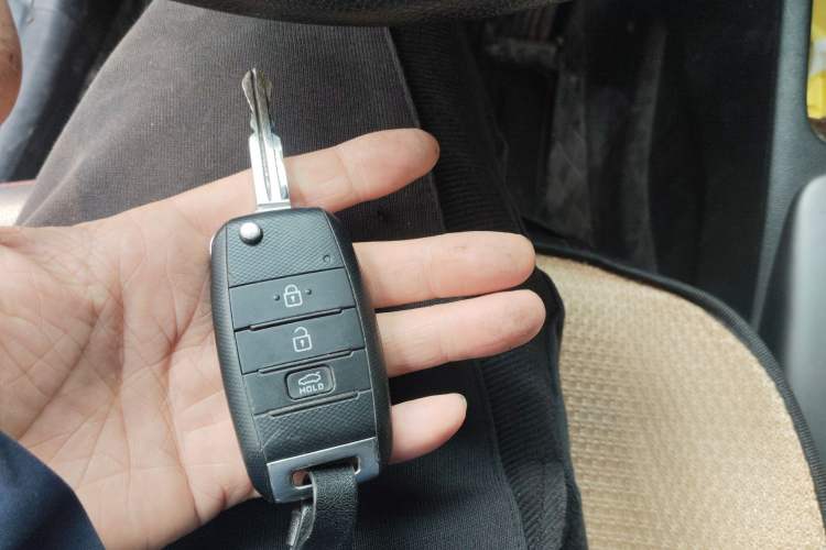 Used Kia K3 2015 1.6L Manual GL
