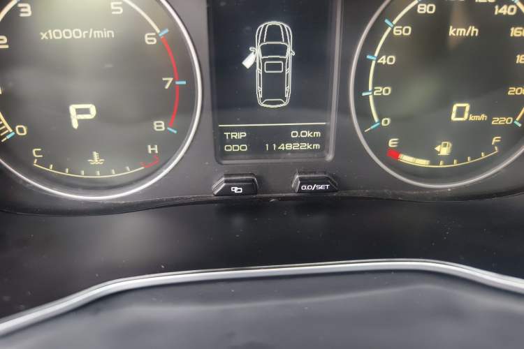 Used Geely Auto Vision X6 2016 1.3T CVT Luxury Model Odometer Close Up